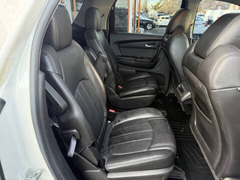 2011 GMC Acadia Denali