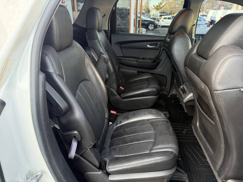 2011 GMC Acadia Denali