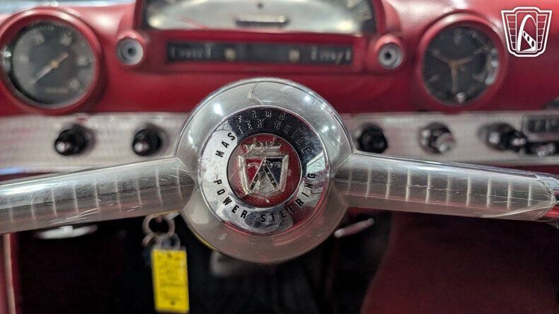 1955 Ford Thunderbird