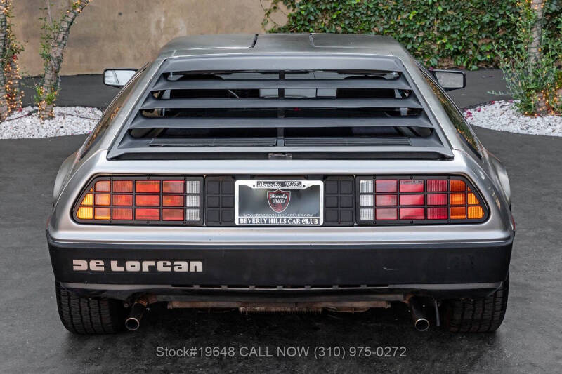 1981 DeLorean DMC-12