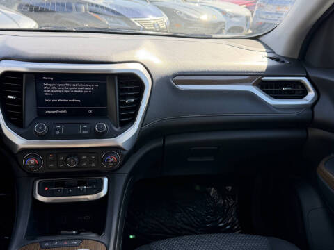 2020 GMC Acadia SLE