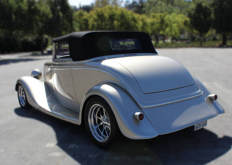 1934 Ford Cabriolet