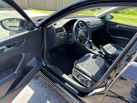 2016 Volkswagen Passat 1.8T SE