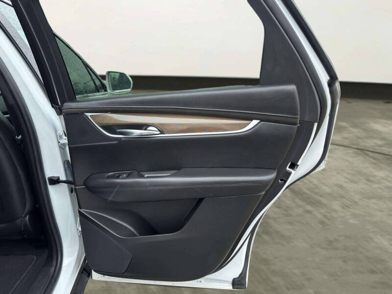 2017 Cadillac XT5 Platinum