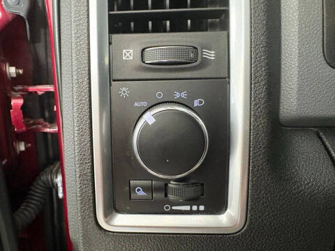 2019 RAM 1500 Classic SLT