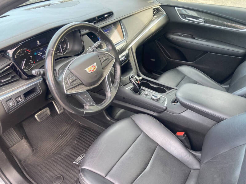 2020 Cadillac XT5 Sport