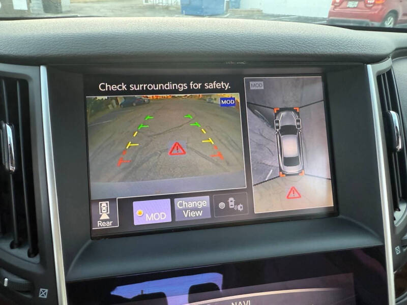 2017 Infiniti Q50 Hybrid Premium