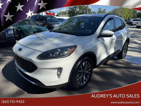 2020 Ford Escape Titanium