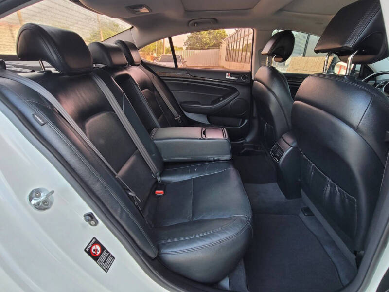2016 Kia Cadenza Premium