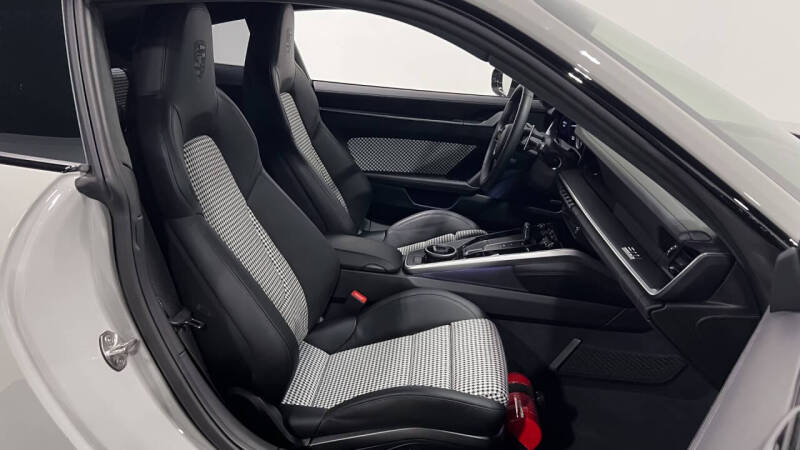 2024 Porsche 911 Turbo S