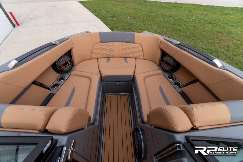 2025 MasterCraft X22