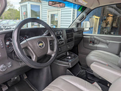 2017 Chevrolet Express 2500