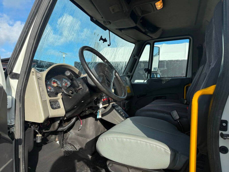 2011 International DuraStar 4300