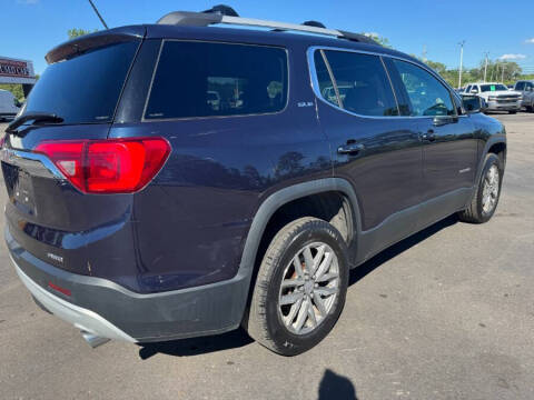 2017 GMC Acadia SLE-2