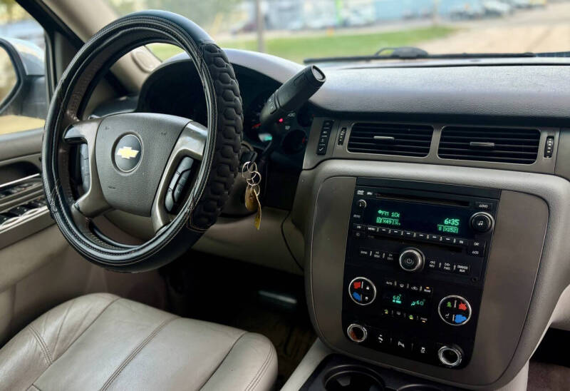 2012 Chevrolet Suburban LT
