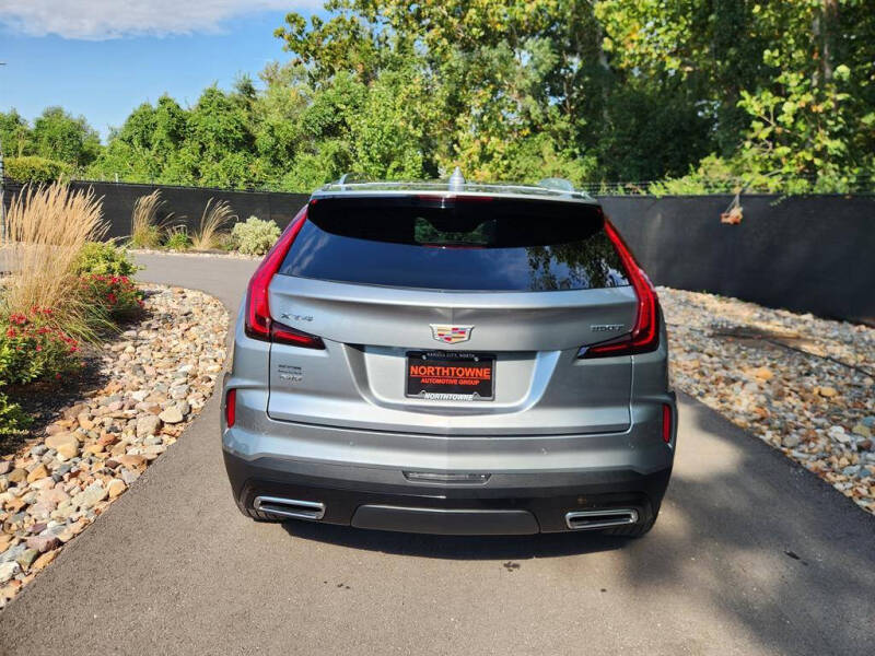 2025 Cadillac XT4 Premium Luxury