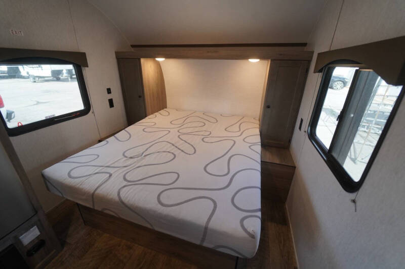 2024 Sunset Park RV Sun-Lite 19 RB