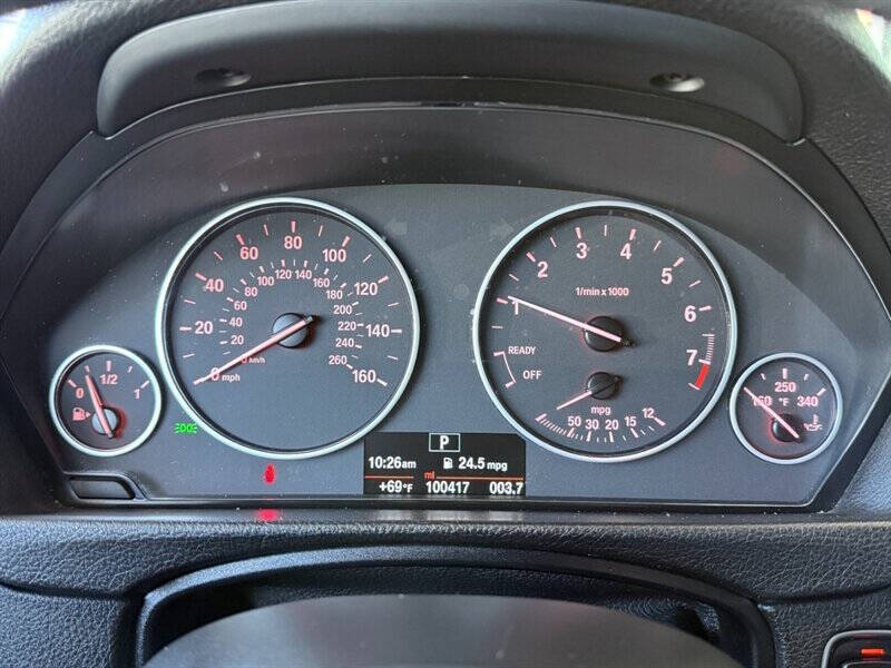 2015 BMW 3 Series 320i