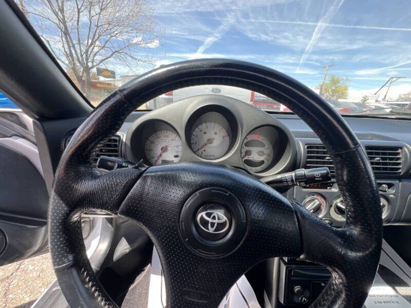 2002 Toyota MR2 Spyder