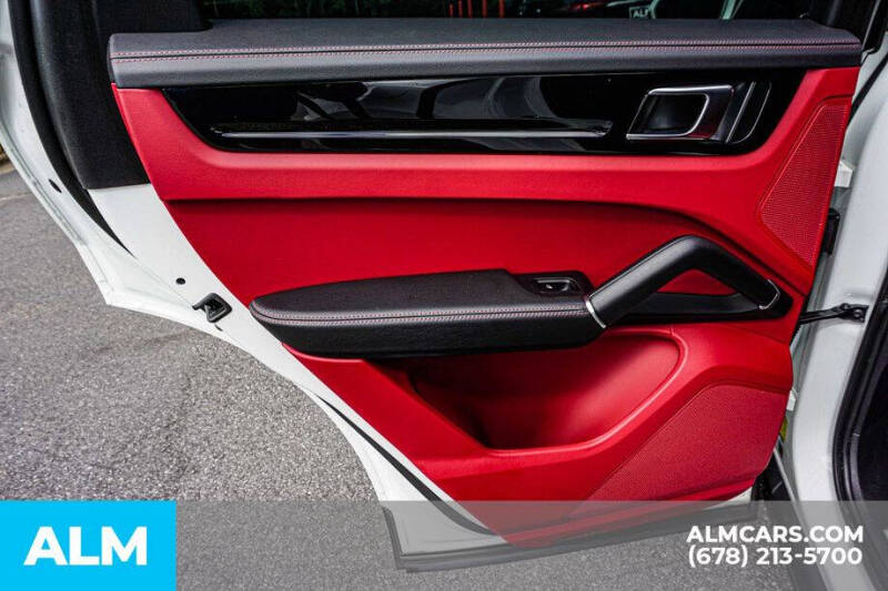 2023 Porsche Cayenne