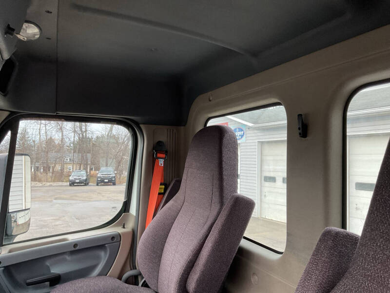 2016 Freightliner Cascadia