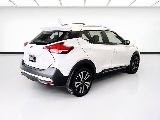2019 Nissan Kicks SR
