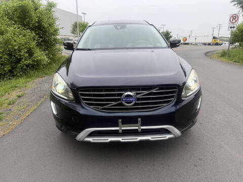 2017 Volvo XC60 T5 Dynamic