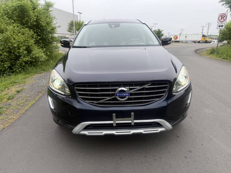 2017 Volvo XC60 T5 Dynamic