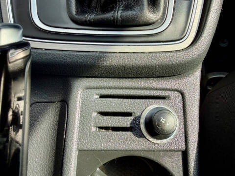 2015 Volkswagen Golf TDI S