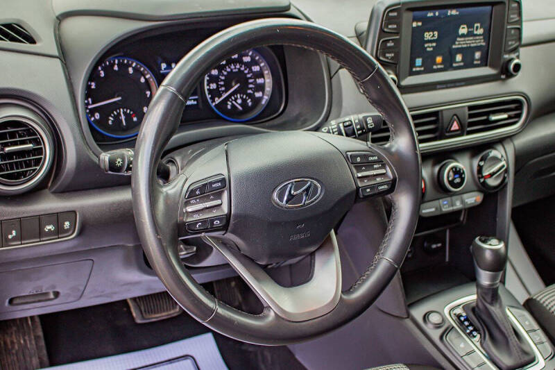 2020 Hyundai Kona SEL