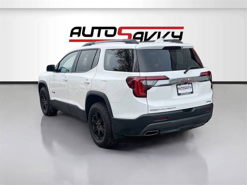2023 GMC Acadia AT4
