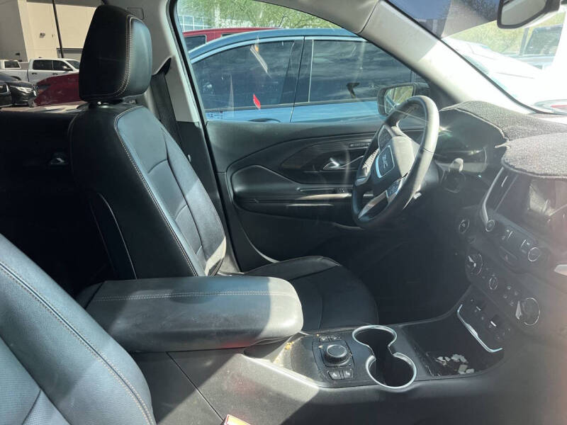 2021 GMC Terrain SLT