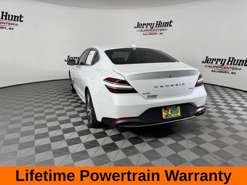 2023 Genesis G70