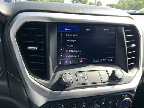 2023 GMC Acadia SLT