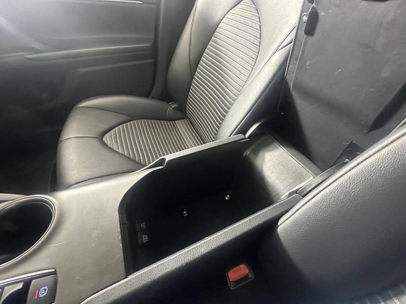 2022 Toyota Camry Hybrid