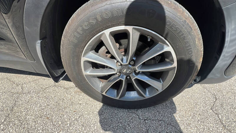 2017 Hyundai Santa Fe SE