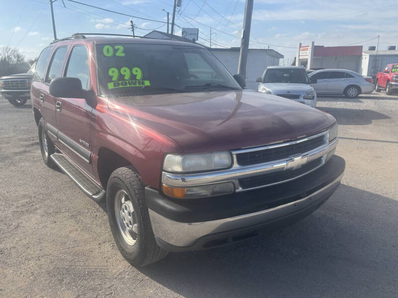 2002 Chevrolet Tahoe LS's photo