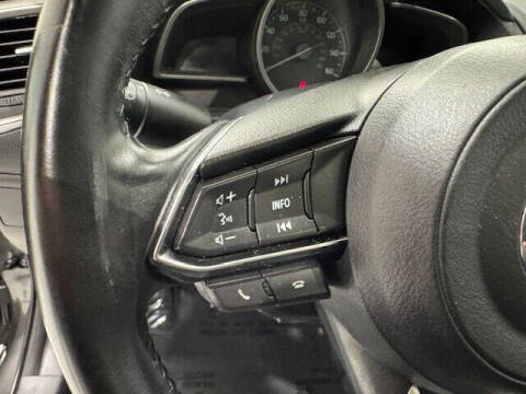 2018 Mazda MAZDA3 Touring