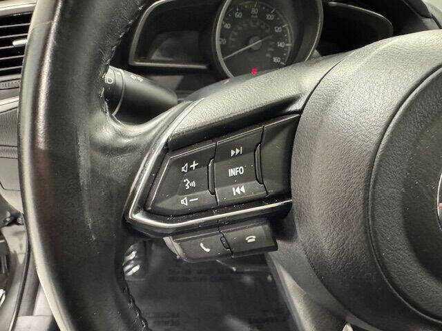 2018 Mazda MAZDA3 Touring