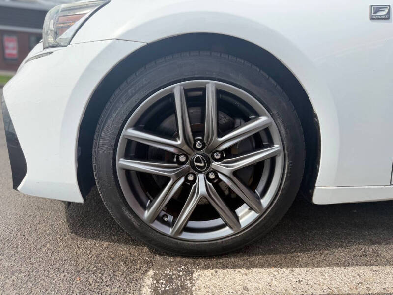 2017 Lexus IS 200t