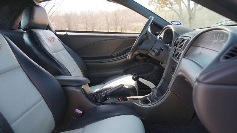 2003 Ford Mustang