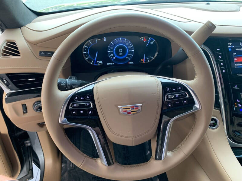 2018 Cadillac Escalade Platinum