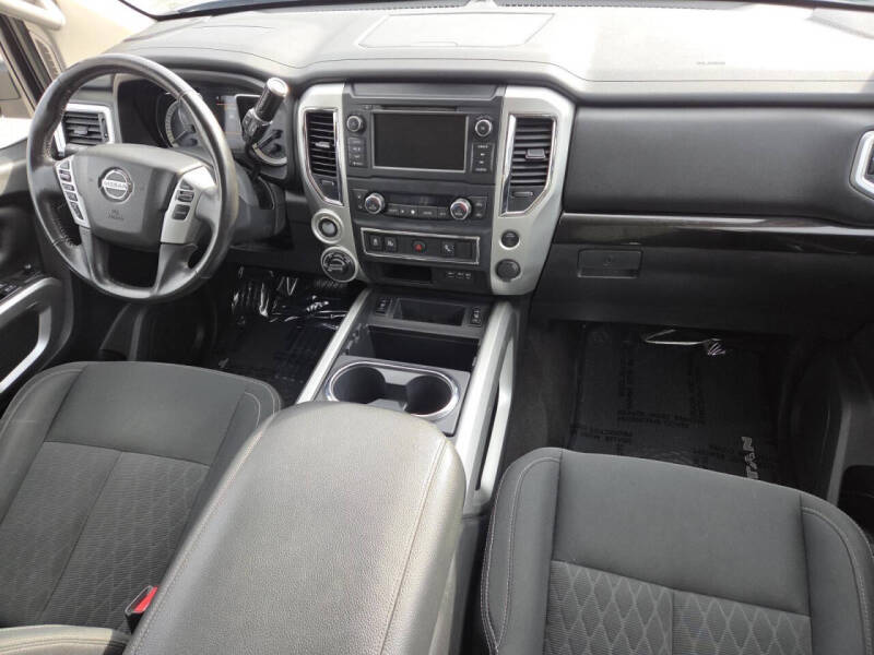 2019 Nissan Titan SV