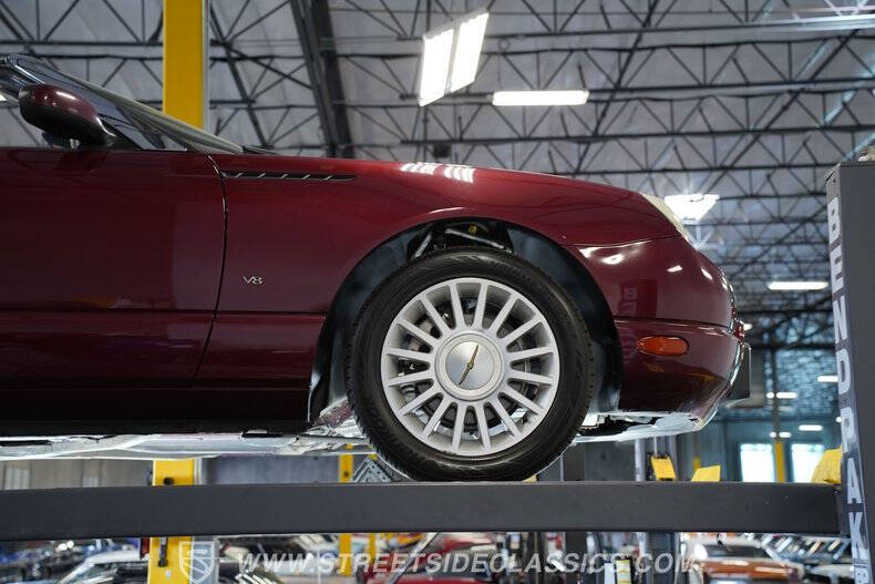 2004 Ford Thunderbird Deluxe