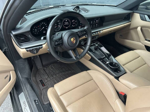 2022 Porsche 911 Carrera 4