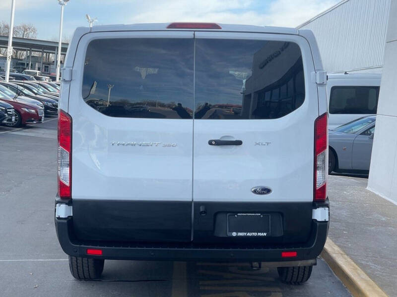 2022 Ford Transit Passenger Van XLT photo 7