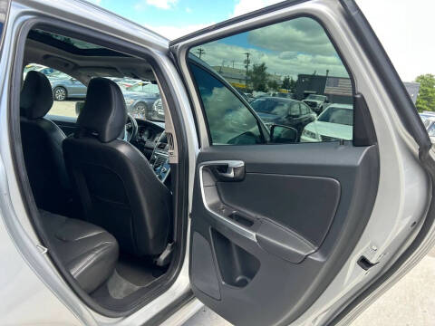 2016 Volvo XC60 T5 Premier
