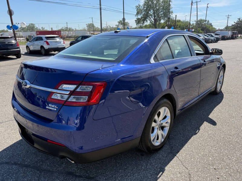 2015 Ford Taurus SEL