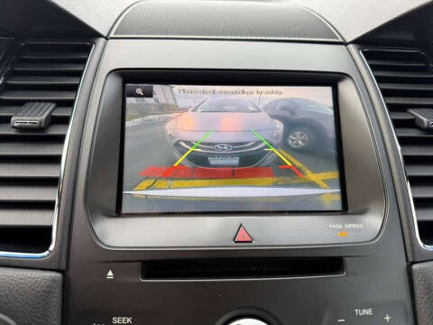 2014 Ford Taurus SEL