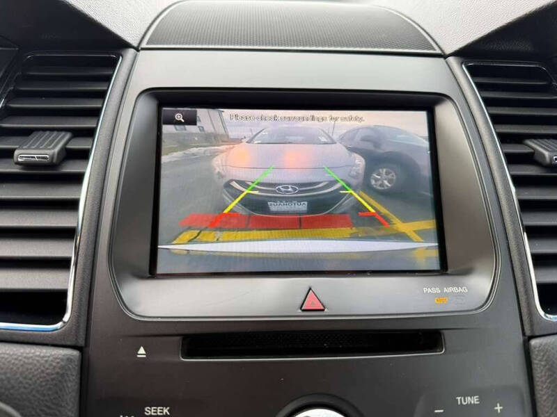 2014 Ford Taurus SEL